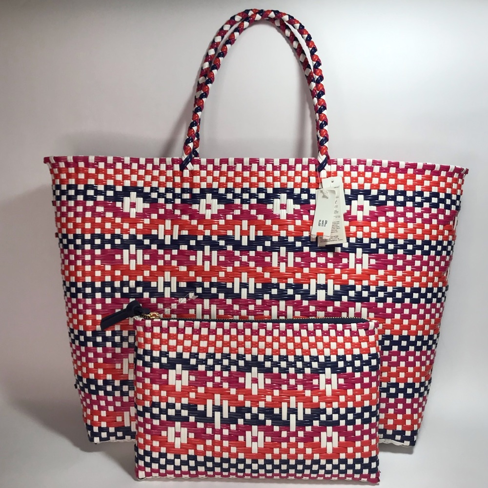Gap Plastic Woven LargeTote Bag with Bonus Clutch NWT